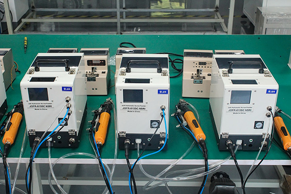使用自動鎖螺絲機要注意哪些方面？堅豐電子告知您